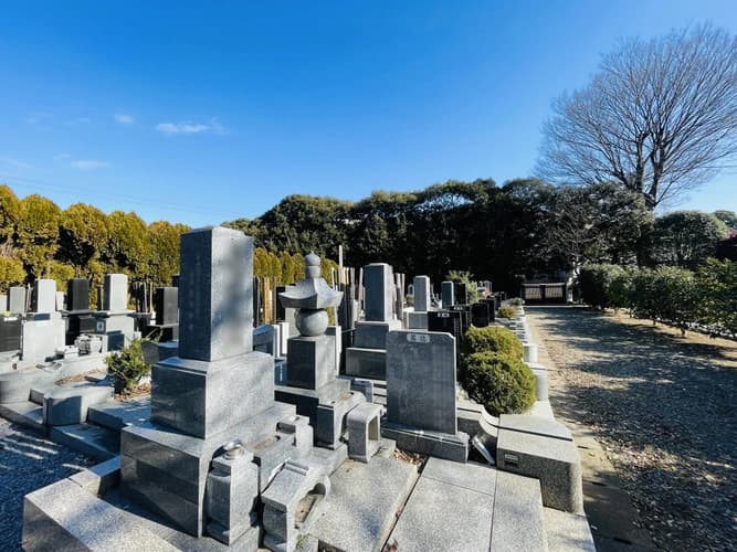 新光寺墓苑