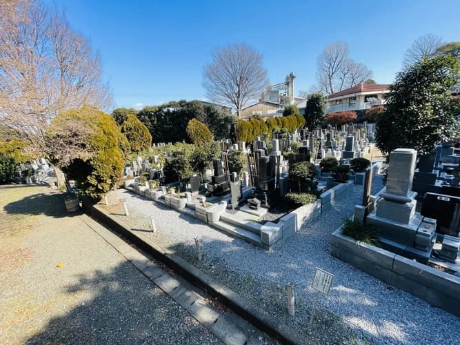 新光寺墓苑