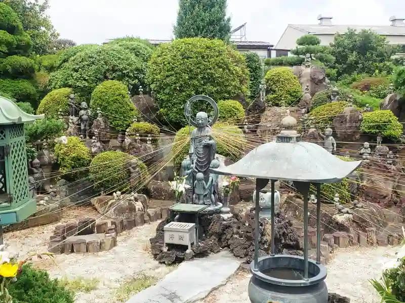 西福寺墓苑