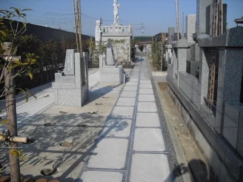 定泰寺霊園