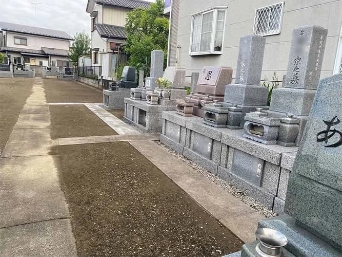 浄信寺墓苑