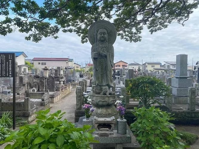 浄信寺墓苑