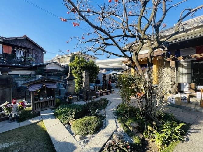 光明院 感謝の塔 「感謝の墓」