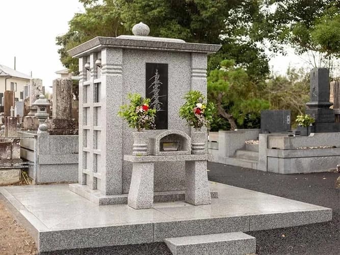 樹⽊葬 掛松寺 鴨川庭苑