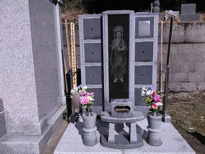 金剛寺 のうこつぼ