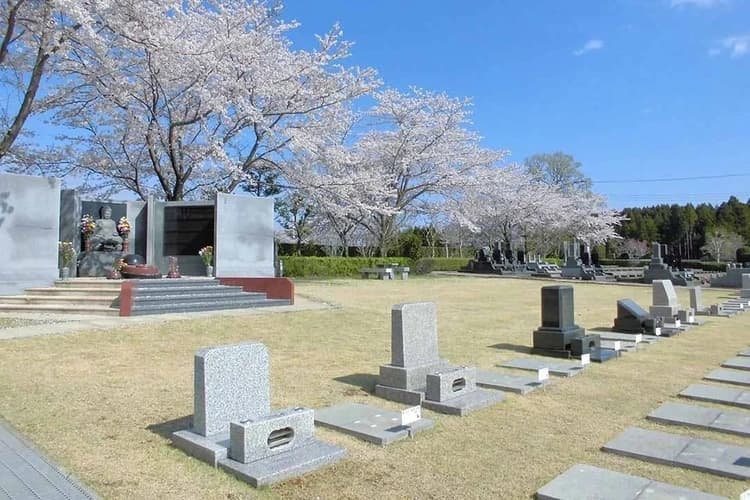合掌の郷 いづみ霊園