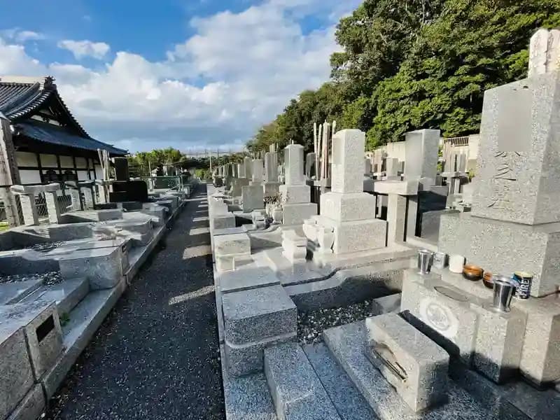 坪井霊園