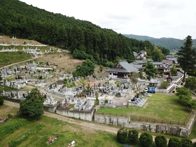 不動院墓地