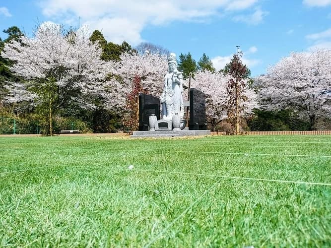 日光杉並木墓苑