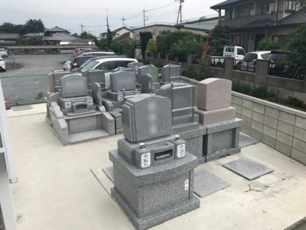 矢中町吉井共同墓地