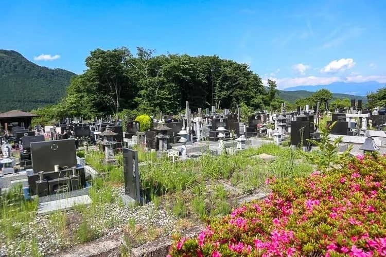 あづま共同霊園