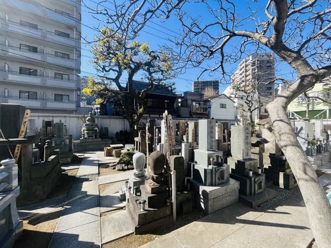 正洞院 墓地