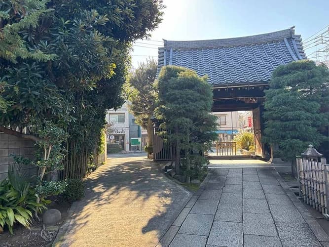 翼のとびら 日暮里墓苑