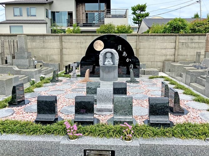 鎌倉材木座樹木葬墓地「星あかり」
