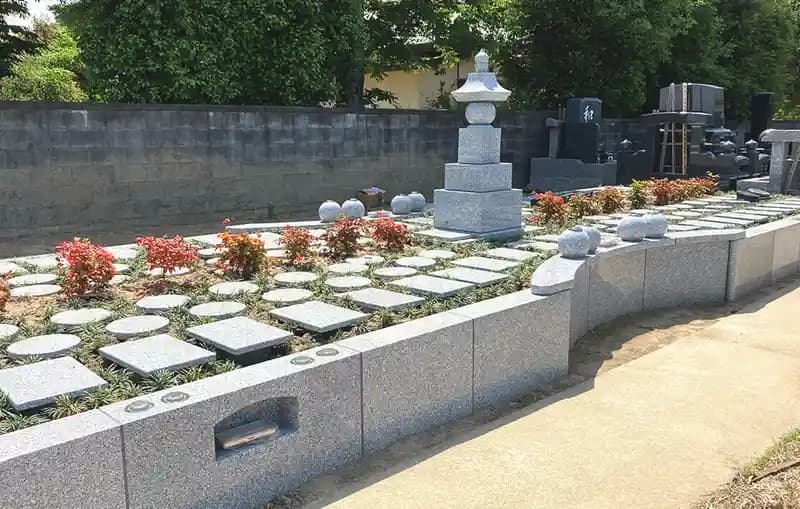 「愛樹木葬」深谷樹木葬墓地（藍の郷）