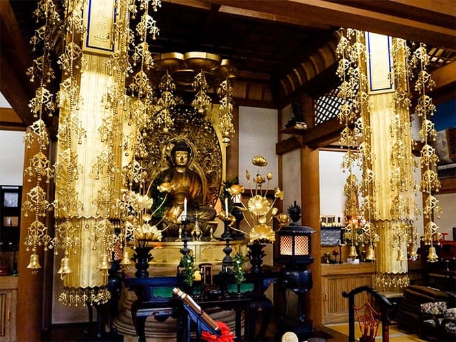 善龍寺墓地（史跡 口縄坂）
