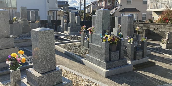 今宿川向墓地