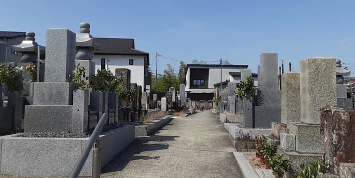 米坂墓地