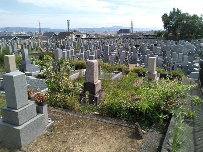 郡家御坊山墓地