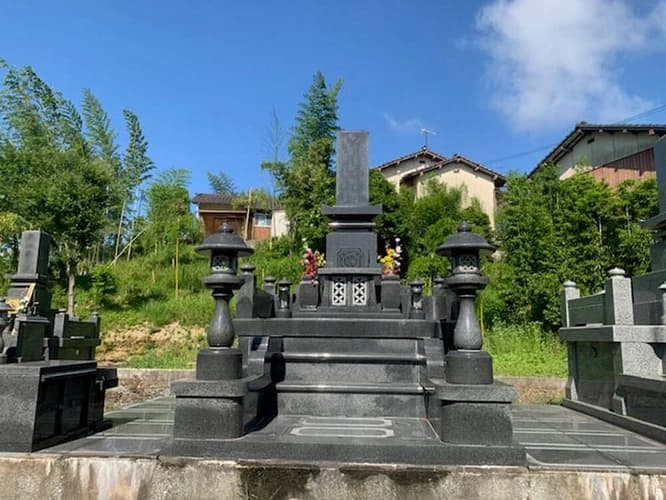 円山あんのん墓苑
