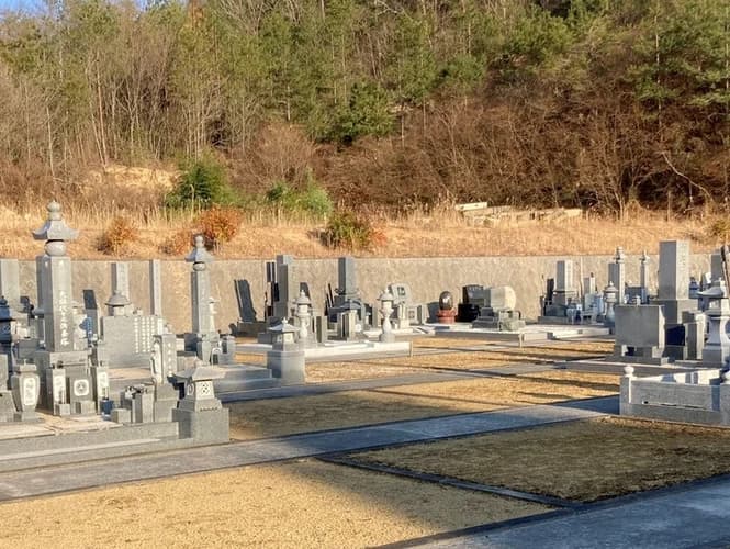 吉備中央町営吉川吉備高原霊園