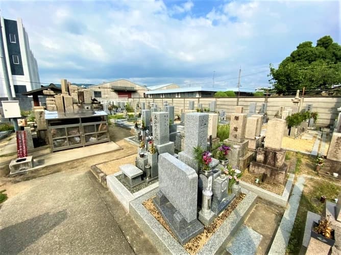 国府惣社墓地
