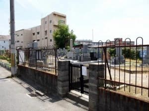川俣墓地