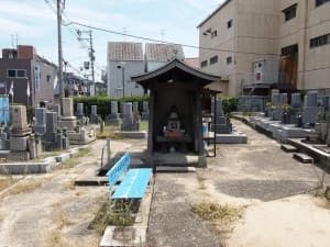 川俣墓地