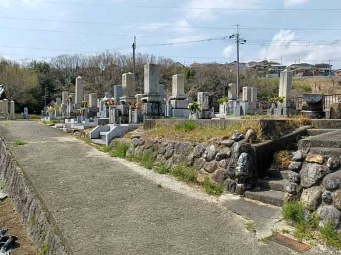 西之川原共同墓地