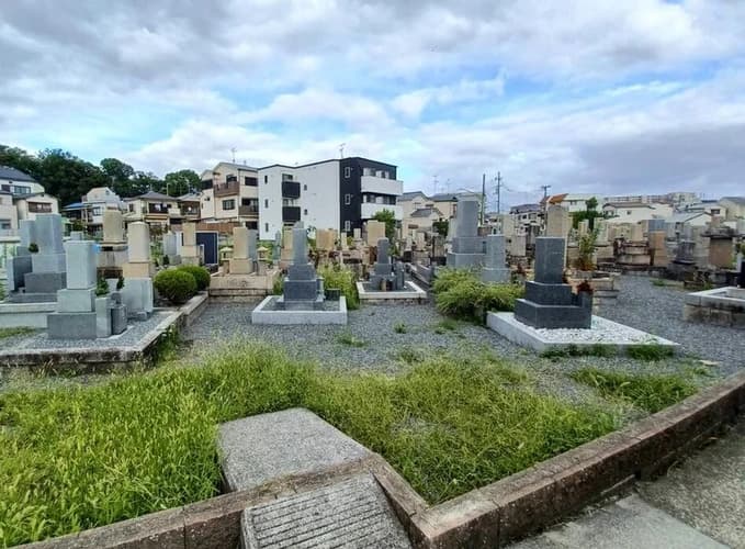 中穂積墓地