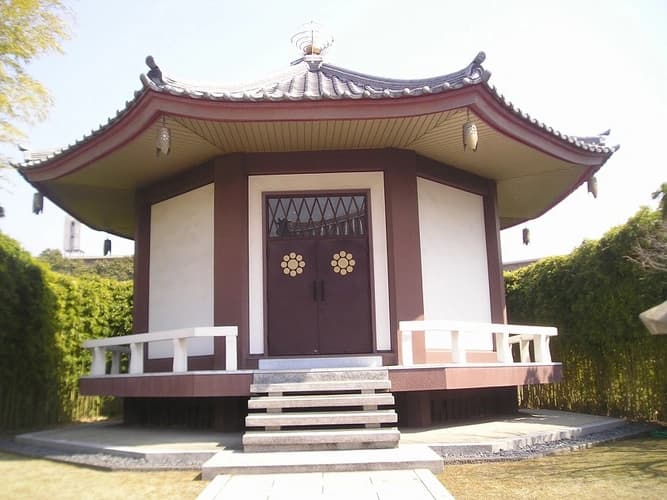 崇禅寺墓地