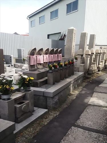 茨田大宮墓地