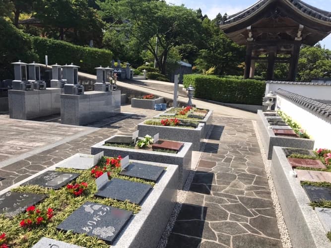 樹木葬霊園 マイメモリーなとり