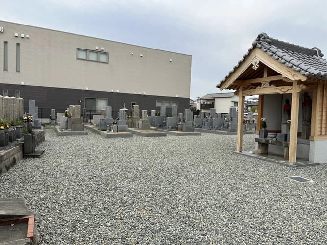 西川墓地