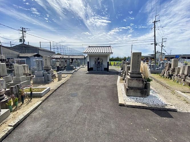 郡戸墓地