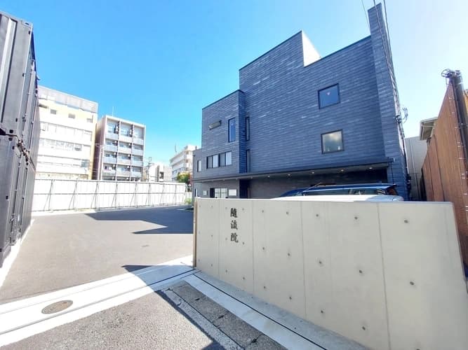 屋内納骨堂「永久の輝」