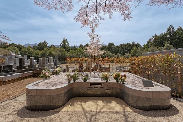 奥多摩霊園　家族永代供養「さくら」