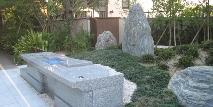 護念山 證誠寺 『法縁廟』