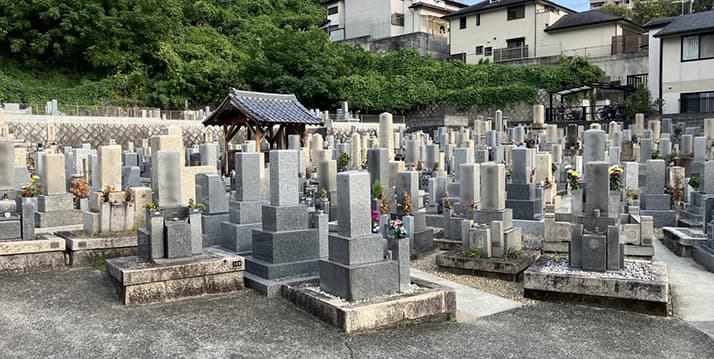 伊加賀共同墓地