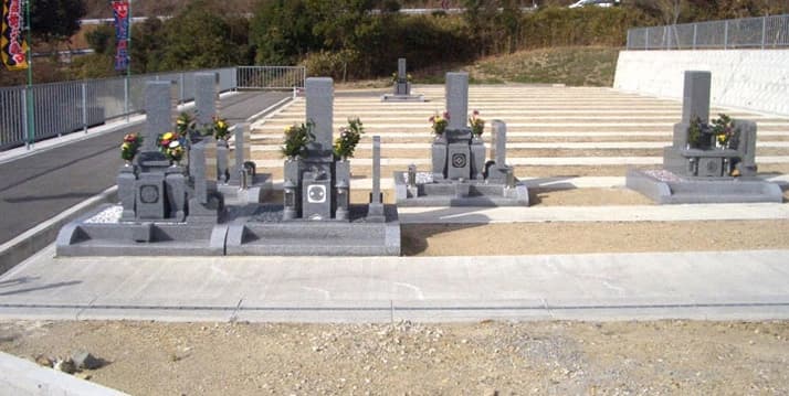 吉川龍恩寺霊園