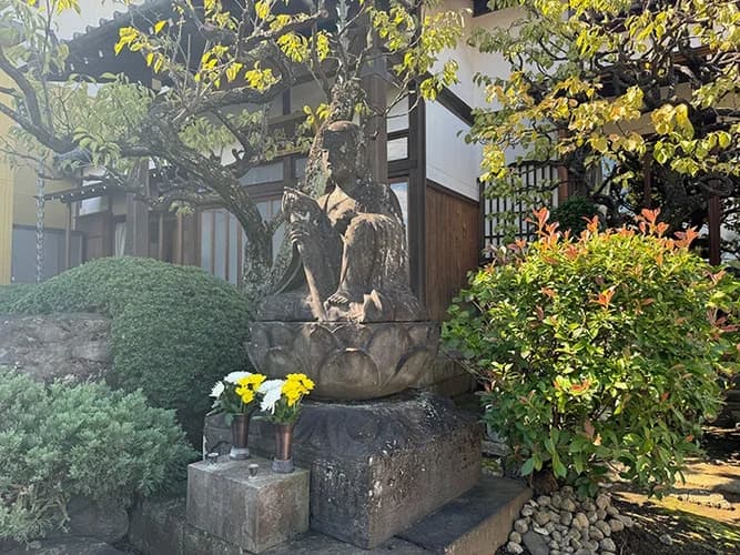 戒法寺 のうこつぼ