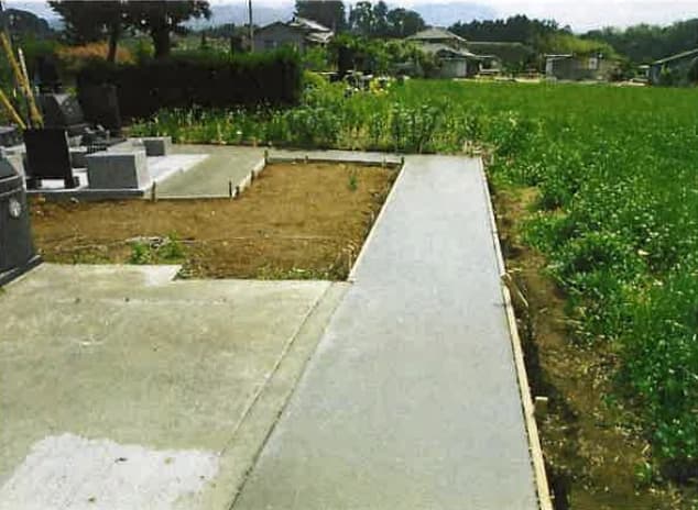 渋川市三原田墓地