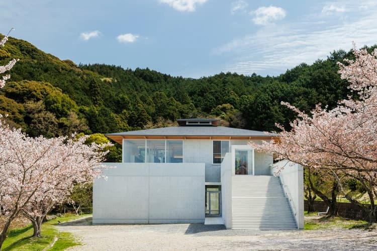 指月堂・真正寺納骨堂