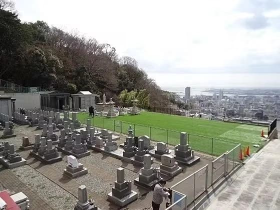 金毘羅山 雷声寺 安寧墓苑
