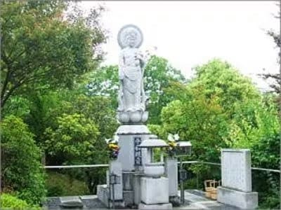 薬仙寺墓地