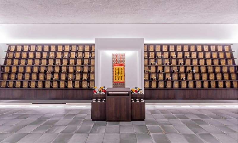大法院・永代供養付納骨堂「御守閣」