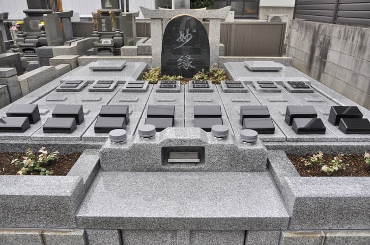 感應寺 永代供養墓・樹木葬