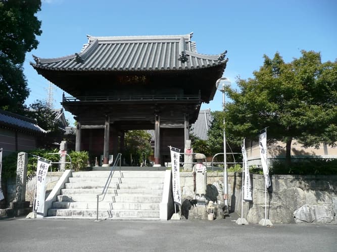 曹源寺墓地