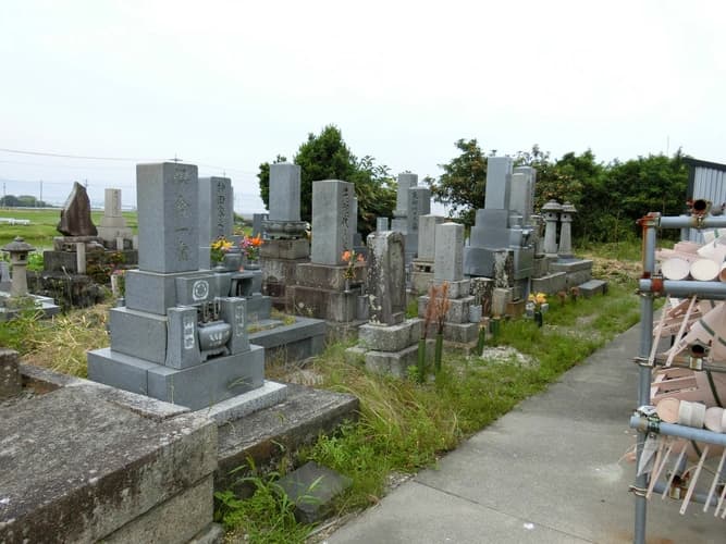唯真寺墓地