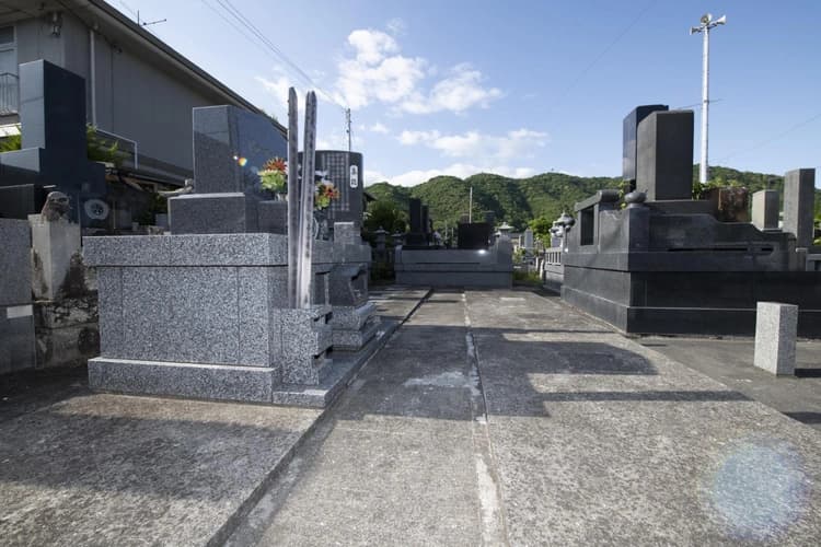 宮脇共同墓地